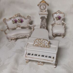 Vintage Miniature Dollhouse Porcelan Furniture